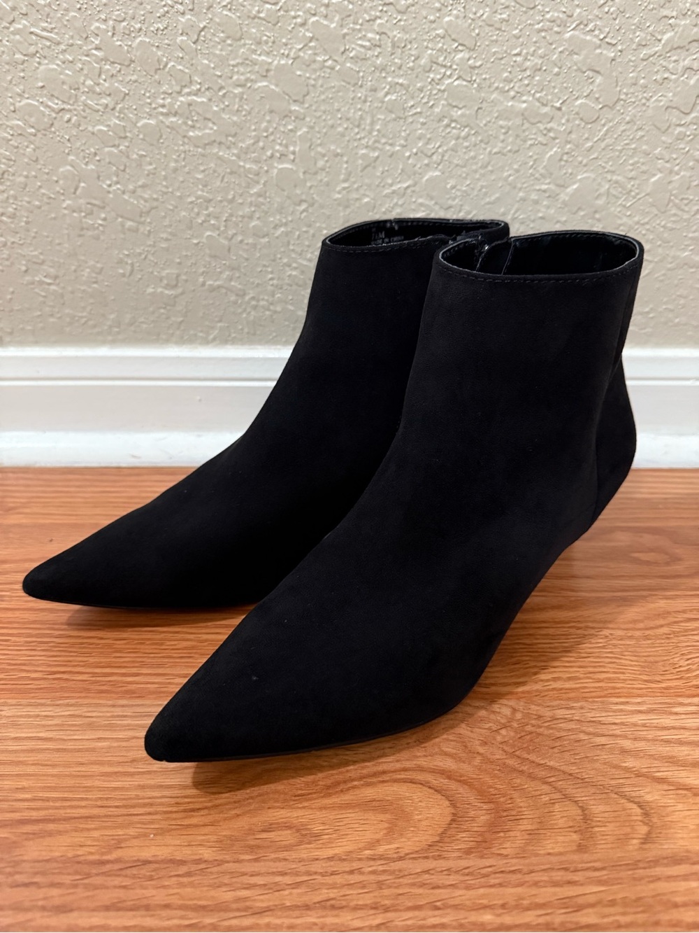 Charles by Charles David black ankle booties in size 7.5.